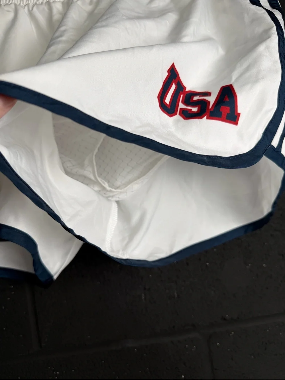 adidas USA White Athletic Shorts with lining panty - Navy Trim size Large ! EUC - Picture 4 of 14